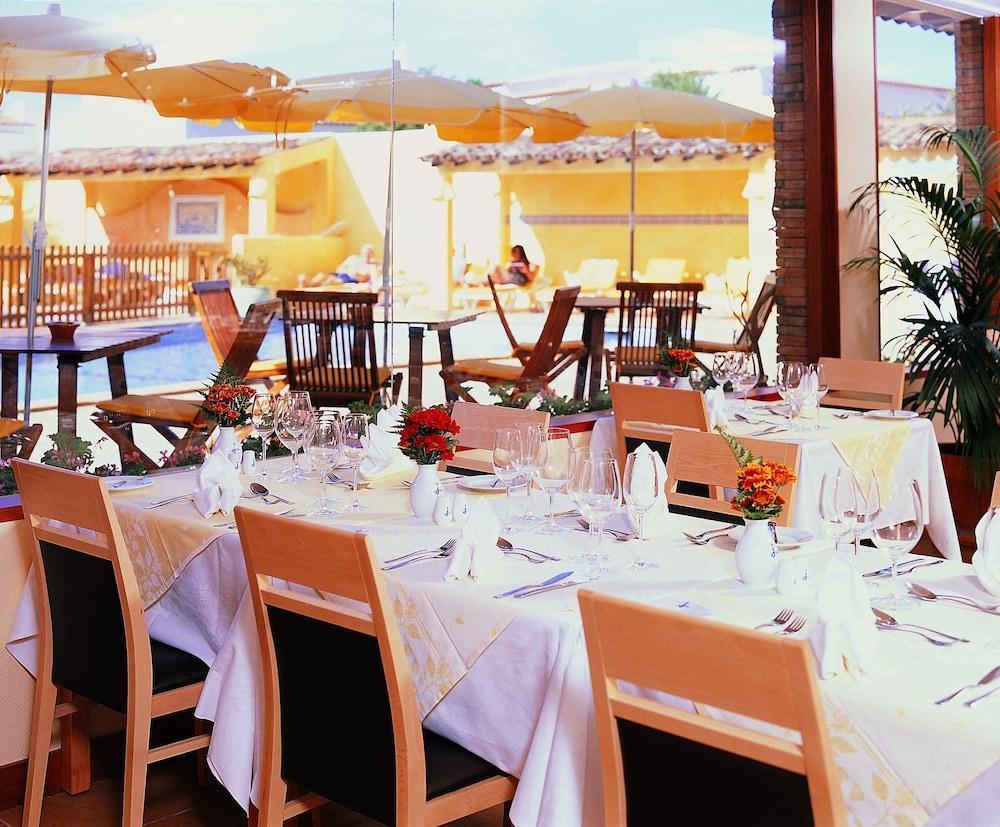 Costa D'Oiro Ambiance Village Lagos Exterior photo
