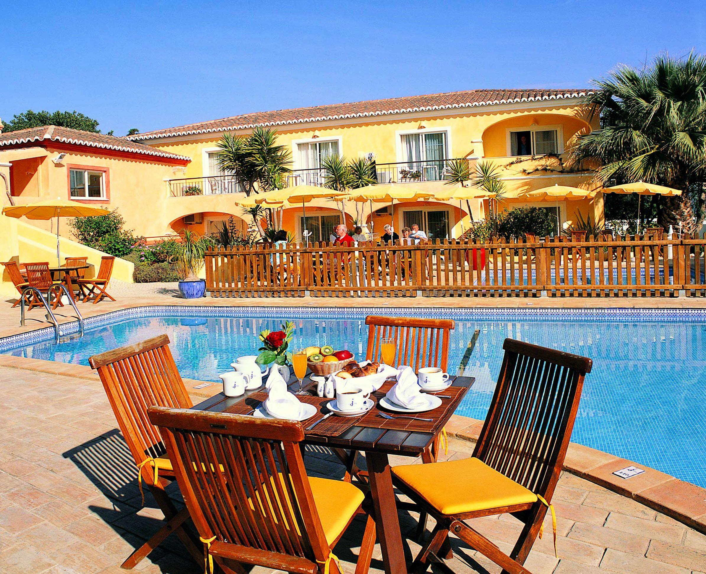Costa D'Oiro Ambiance Village Lagos Exterior photo