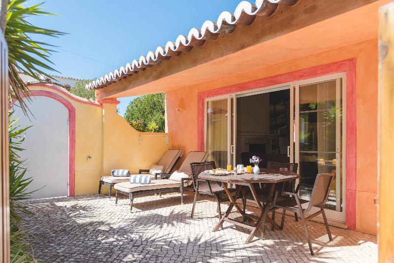 Costa D'Oiro Ambiance Village Lagos Exterior photo